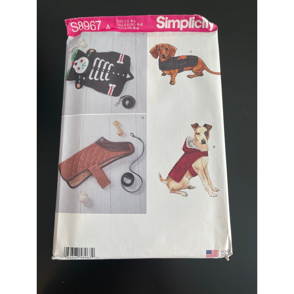 00474 - Simplicity S8967 Dog Coat Costume Sewing Pattern Sizes XS to XL - UNCUT‎